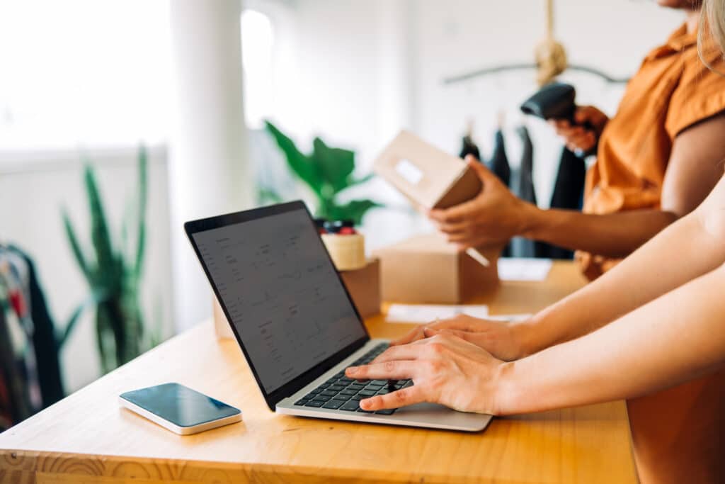 Gestores de comercio electrónico que utilizan cms prestashop para gestionar su negocio