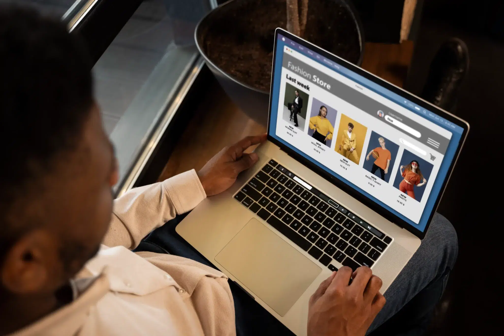 man in front of pc on an e commerce website
